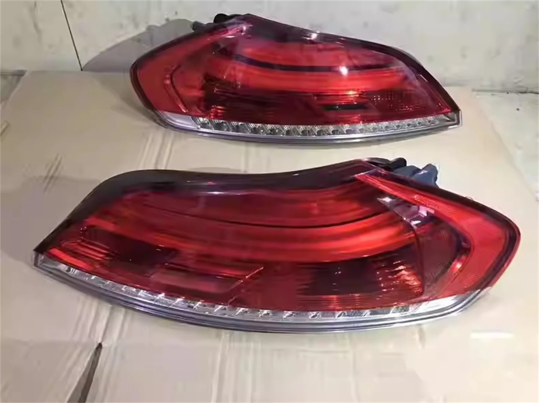 

Car Tail light for BMW Z4 E89 Tail lamp Rear bumper light Brake lamp reverse light Turn signal