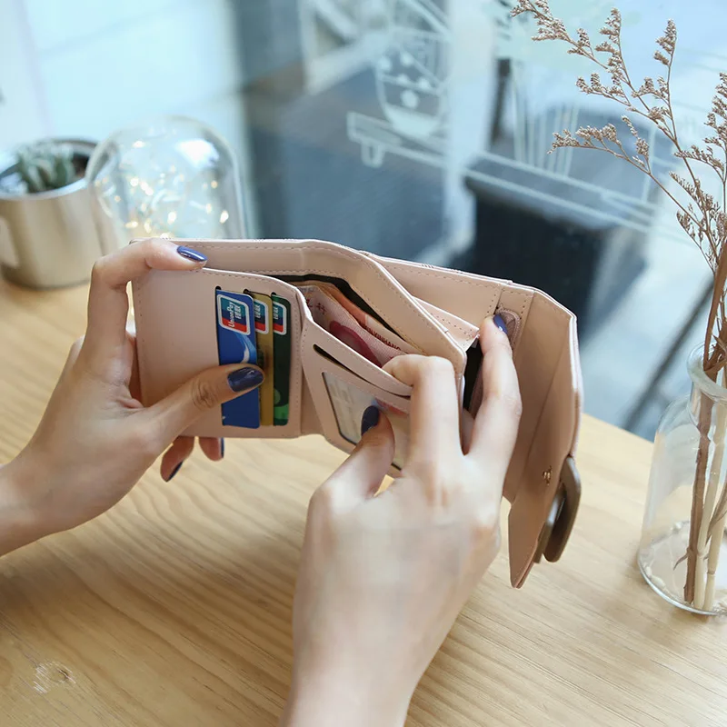 Women's Short Wallet Cute Minimalist Coin Purse Student Fashion Small Card Holder Trendy Casual Accessory