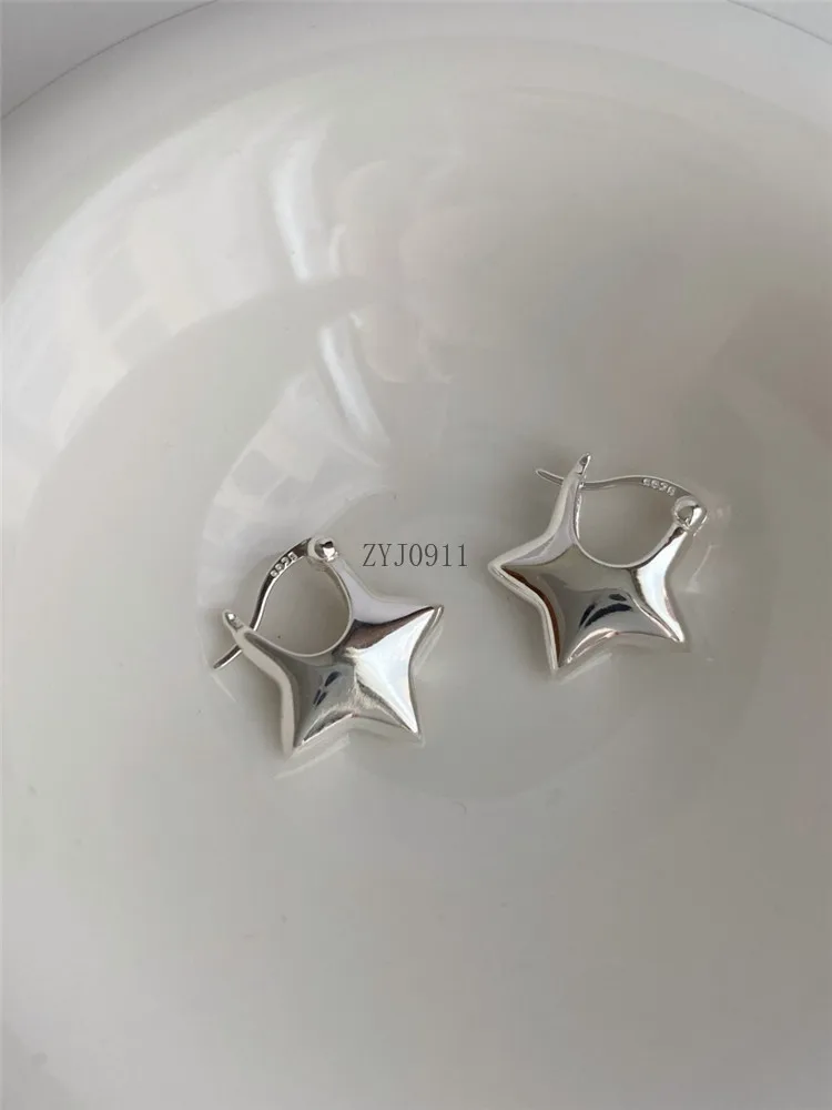 Orecchini in argento sterling con pentagramma stella orecchio fibbia semplice design di nicchia orecchini a bottone regalo di gioielli