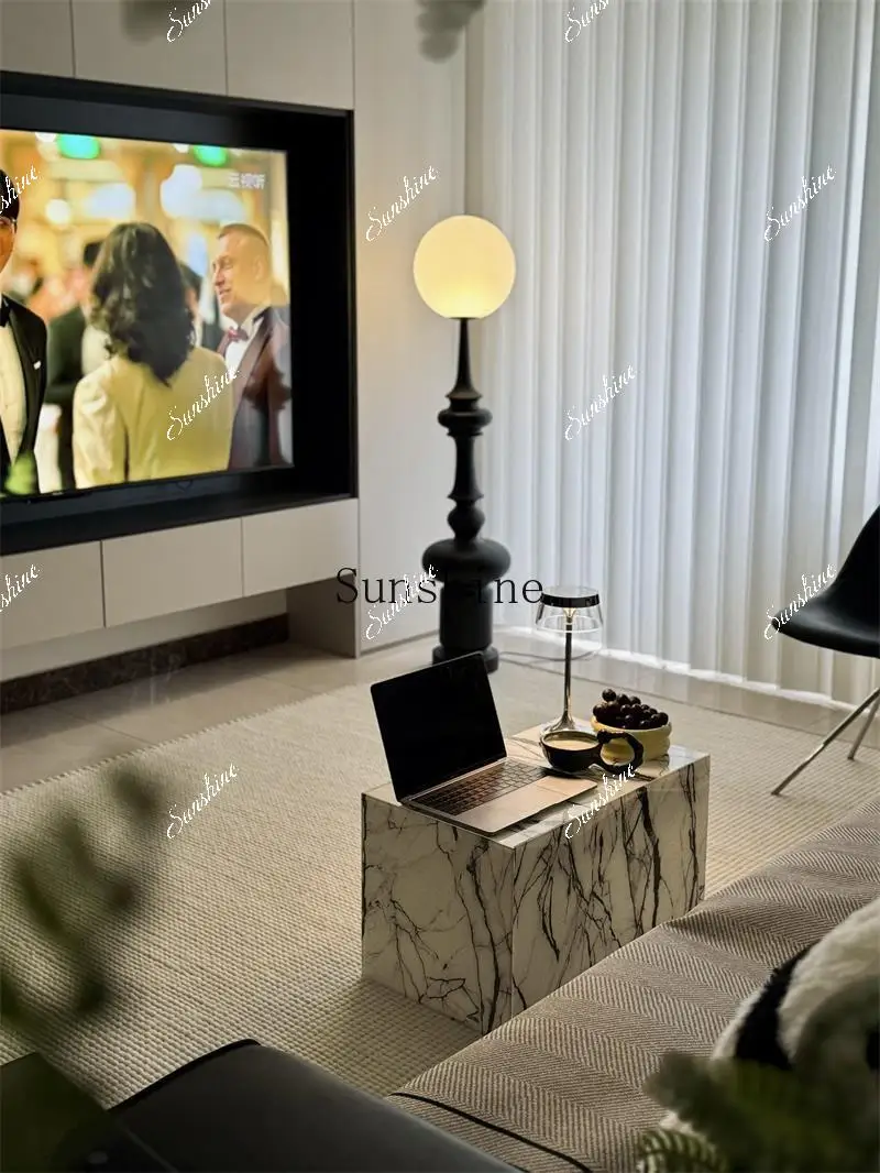 Living room minimalist high-end acrylic bedside table art style display table  FT