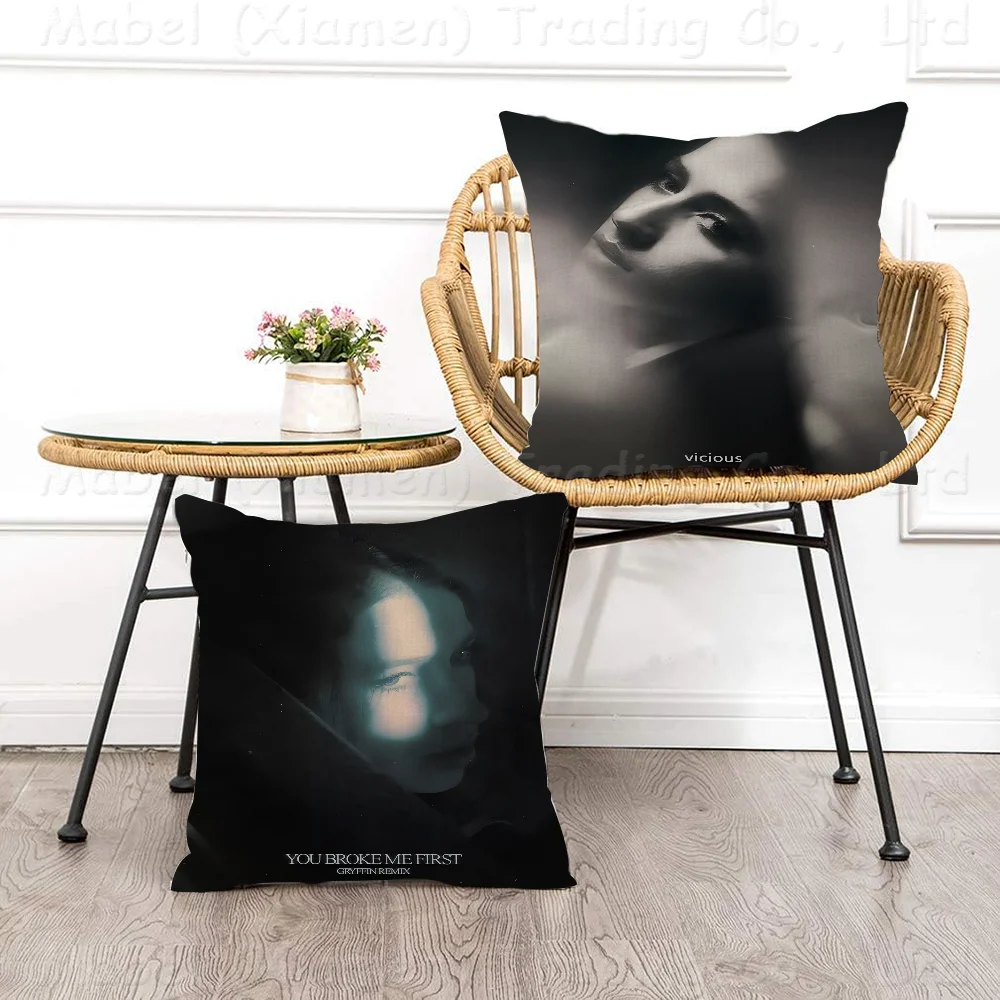 

Singer Tate McRae Music Cushion Cover 30x50 Polyester Sofa Cushions Decorative Throw Pillows Home Decoration Pillowcover