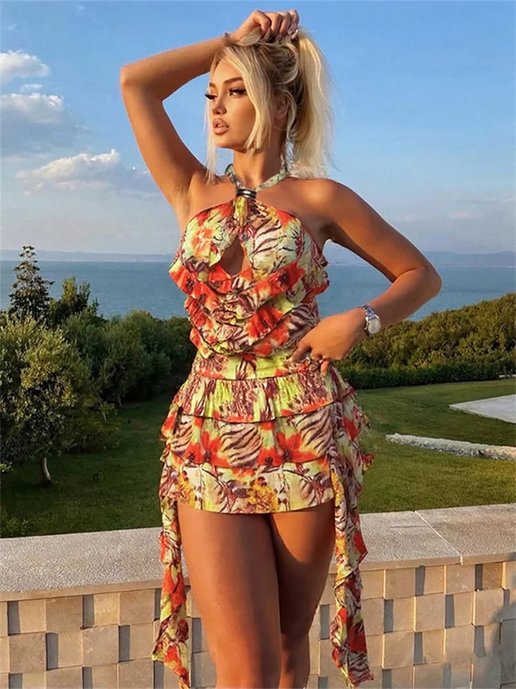 Vestido oco em camadas feminino, halter cruzado, estampa colorida, borla irregular, anéis de metal, costas nuas, férias de verão, bodycon