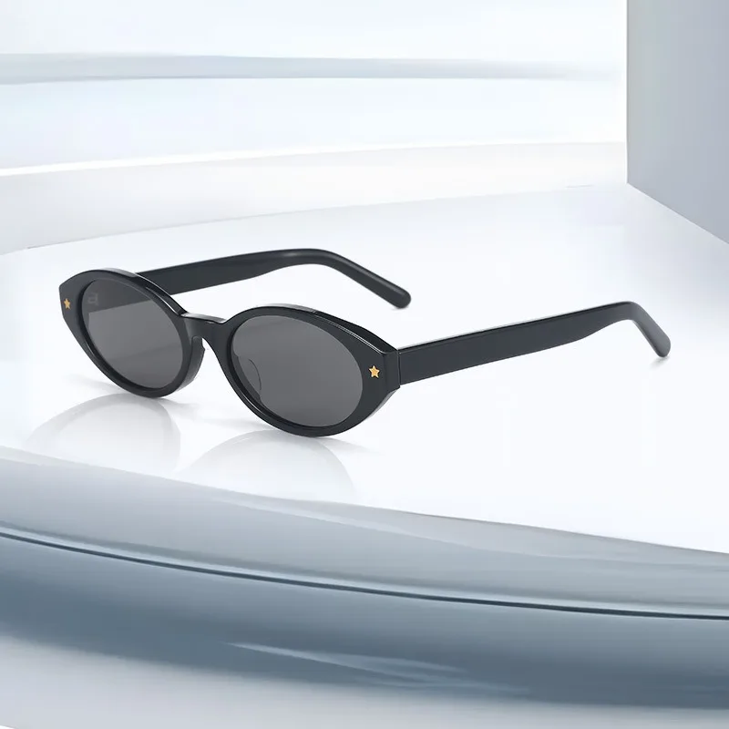 

Fashionable, Versatile and High-end Oval-framed Cat-eye Sunglasses for Women's UV Protection While Driving