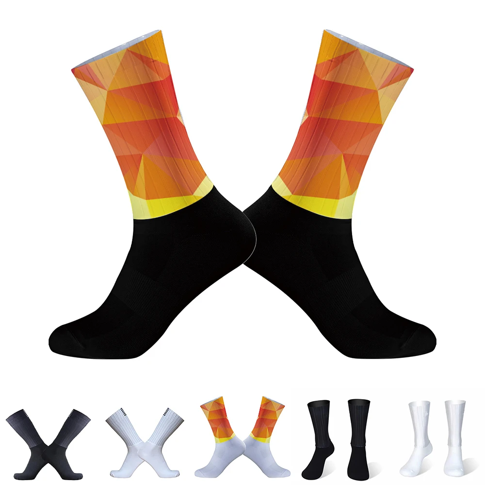 Silicone Seamless Stitching Gradient Road Bike Socks New Summer Aero Cycling Socks Running Socks 2024 New