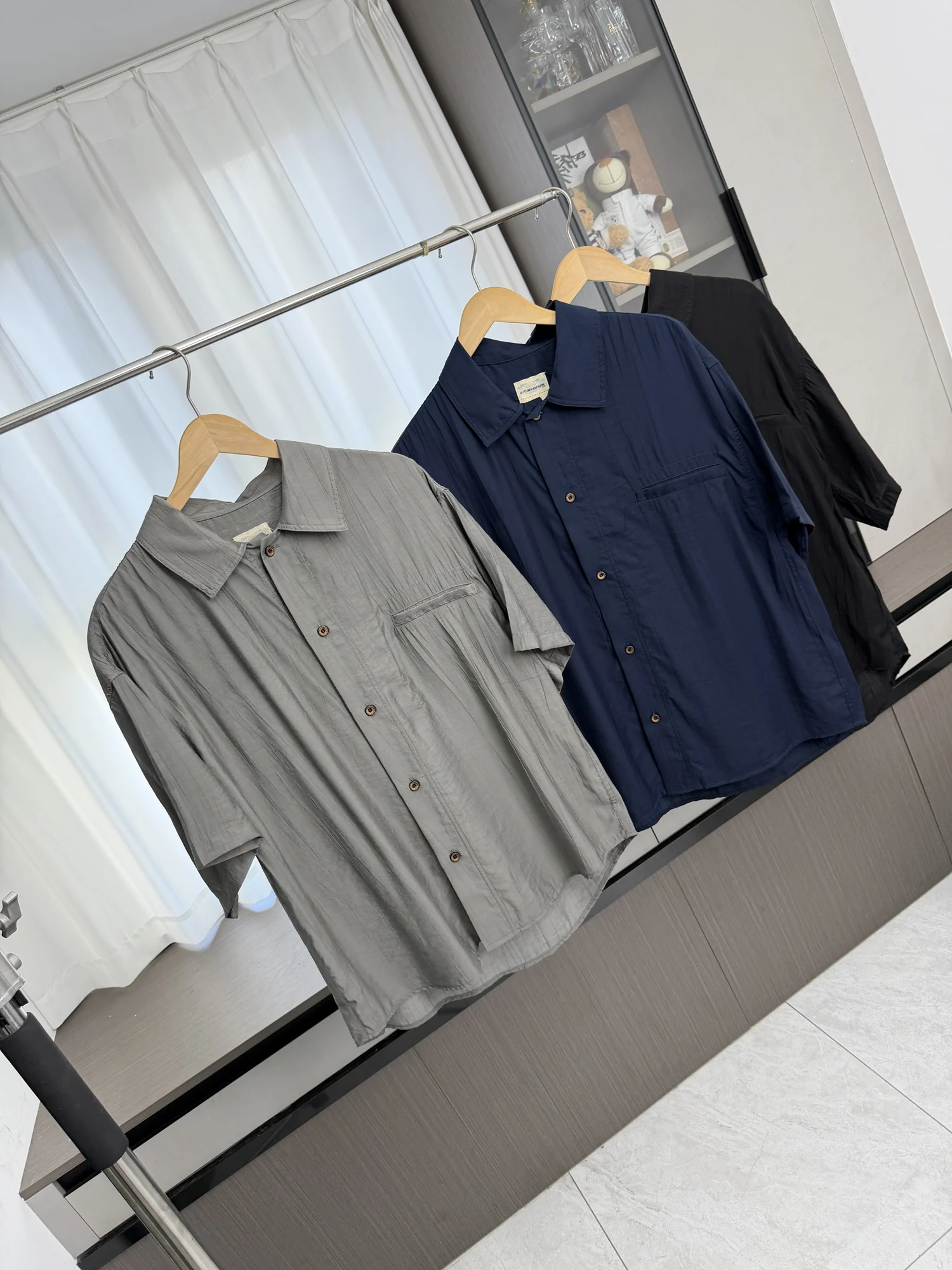 Summer Casual Style Men's Shirt Soft Smooth Textured Fold Light Maturity Fashion Breathable Short Sleeve Regular Fit Urban Wear