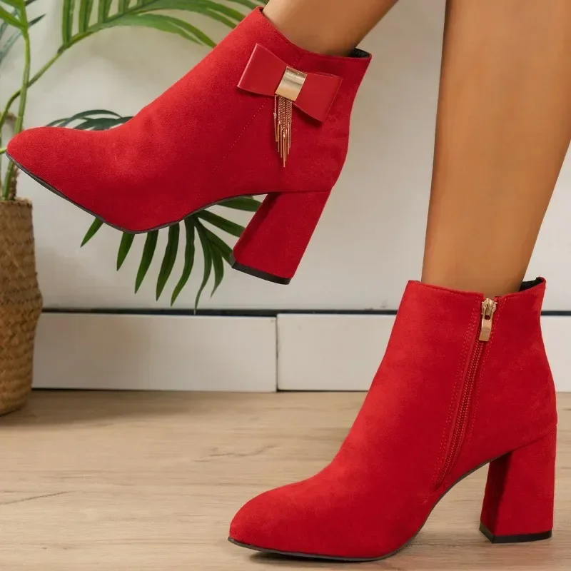 Stivaletti da donna 2024 inverno nuovi stivali da donna in pelle scamosciata rossa comodi tacchi alti con plateau grosso scarpe eleganti da donna