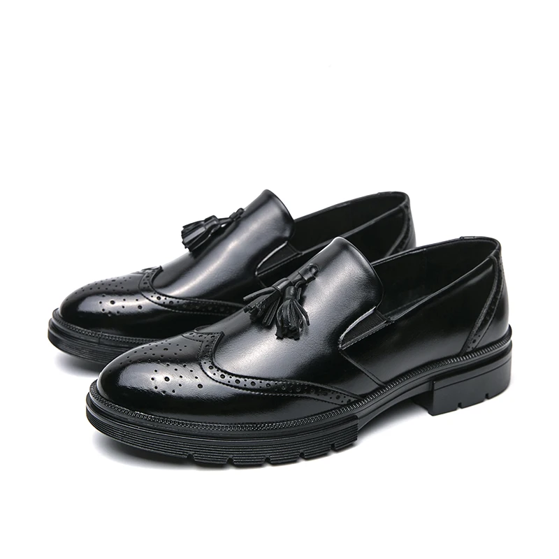 

Luxury Brand Tasseled Loafers Low Heel Pointed Brown British Style Oxford Business Formal Wedding Groom Shoes Gentleman Moccasin