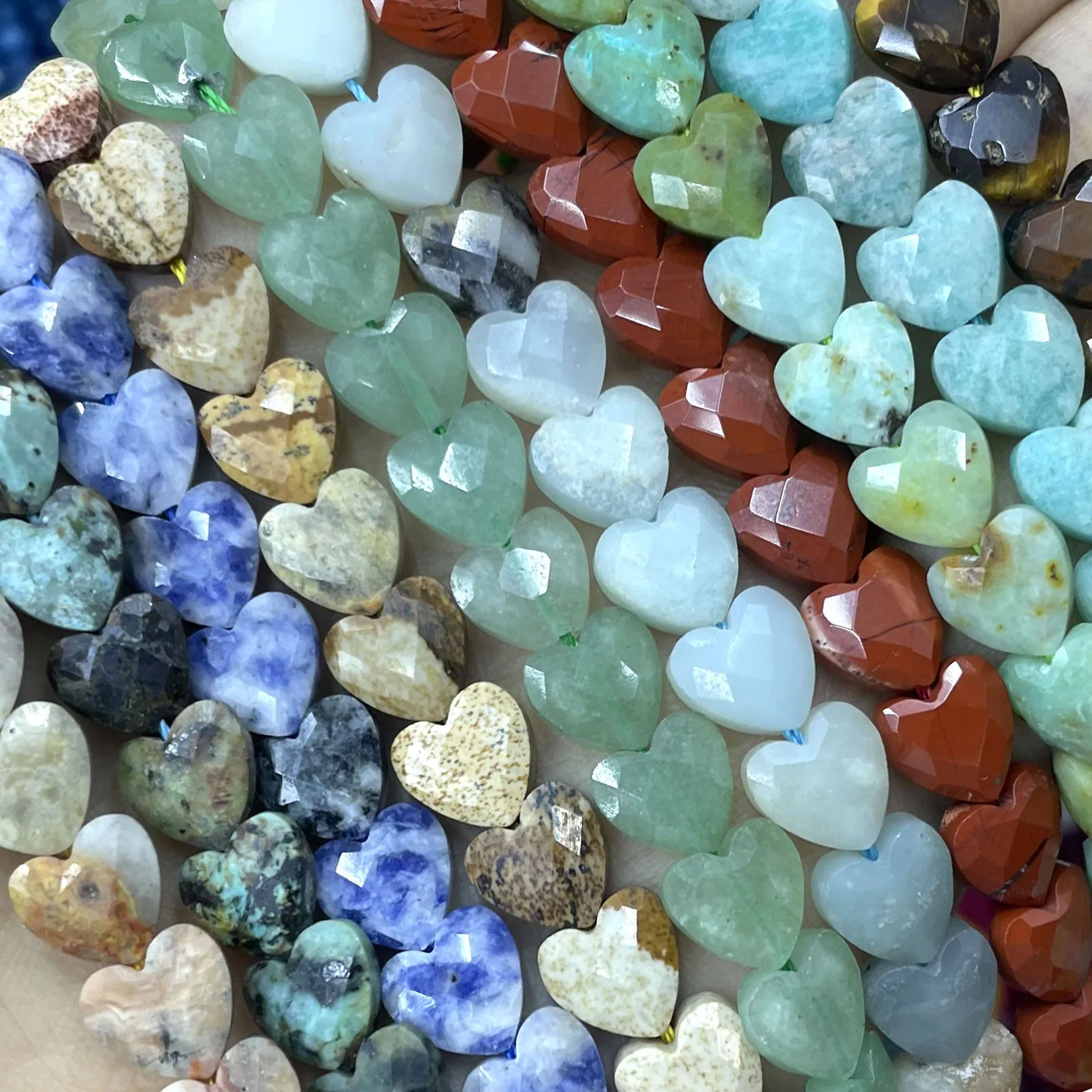 8 mm facettierte Herzperlen aus natürlichem Rhodonit, lose Spacer-Perlen für die Schmuckherstellung, DIY-Ohrringe, Armbänder, Halsketten, Zubehör – Detail 2