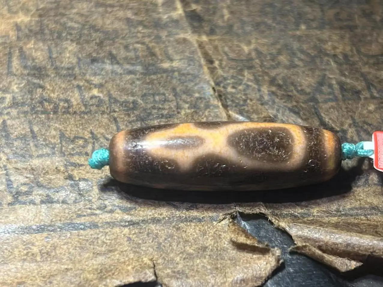 1pcs/lot Natural Old Agate Dzi tooth yellow weathering pattern many rare totems diy bracelet necklace Accessories taki