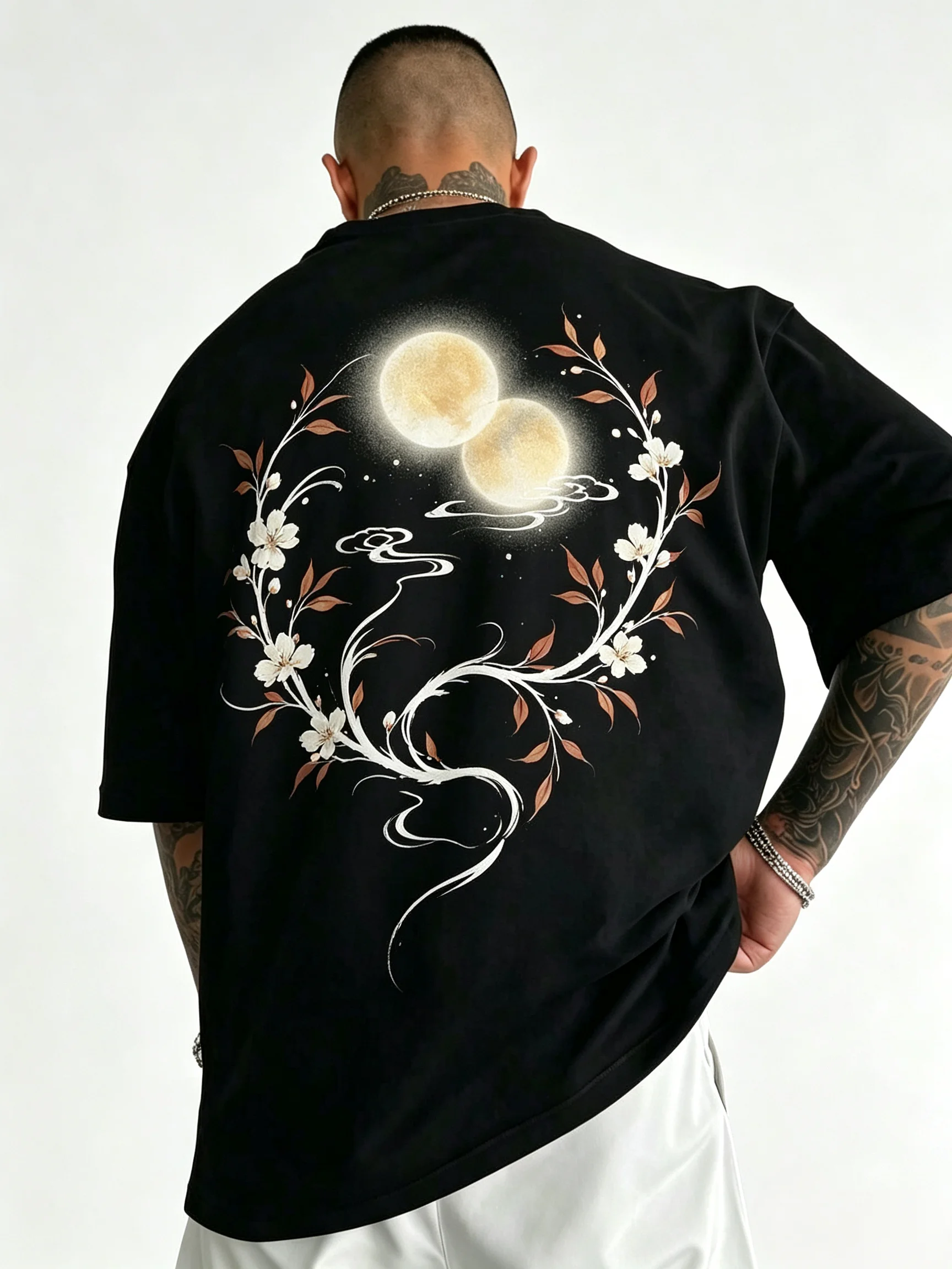 Unisex Oriental Cherry Blossom Double Moon Graphic T-Shirt, Chinese Ink Cloud Back Print Oversized Tee, Harajuku Aesthetic Streetwear Black Loose Short Sleeve Tops