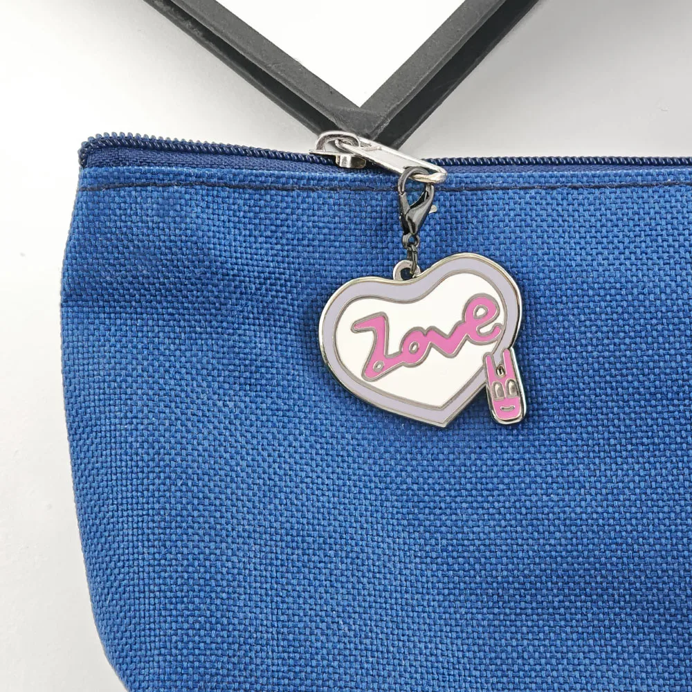 Niedlicher rosa Oktopus-Schlüsselanhänger, herzförmiger Liebesanhänger, Kawaii-Tier-Metall-Schlüsselring, Y2K-Rucksack-Charm, Schmuckgeschenk für die Freundin. – Detail 9