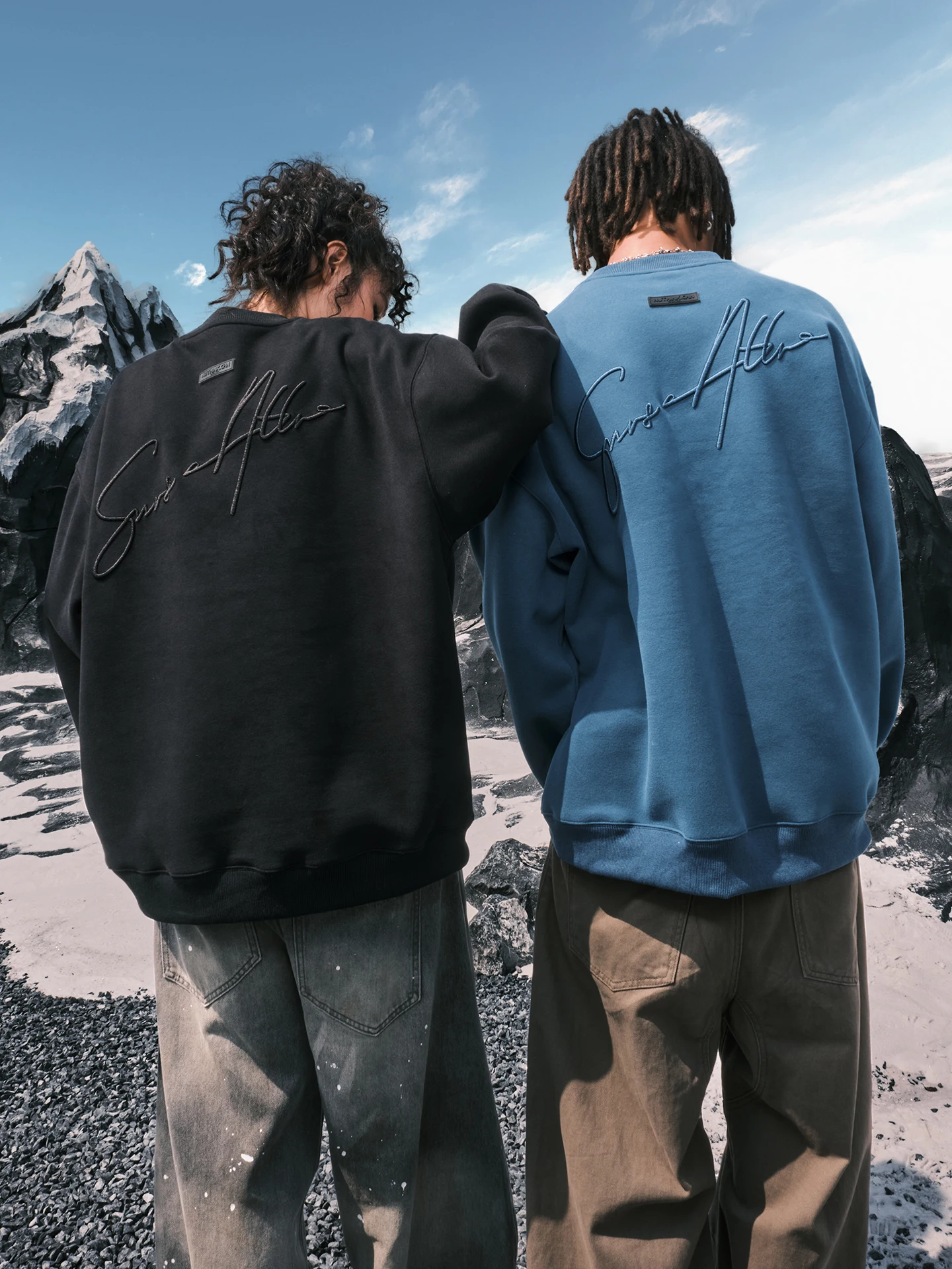 

Ретро-американский свитшот с вышивкой, круглый вырез, утепленный флис, мужской, свободный крой, новинка, весна 2026, модный тренд, хлопок/полиэстер