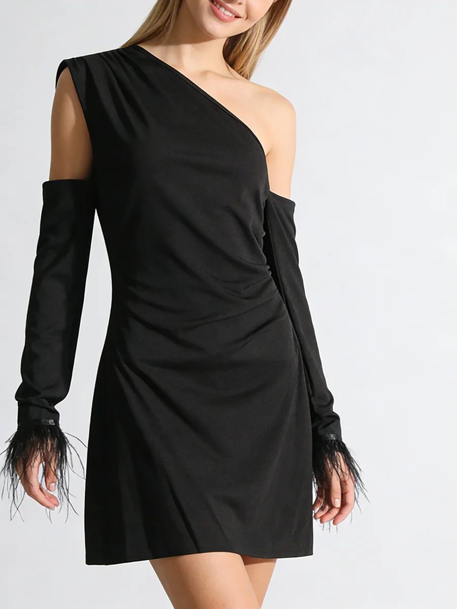 TWOTWINSTYLE Slimming Spliced Feathers Irregular Dress for Women Diagonal Collar Long Sleeves Fashion Dresses Female Spring New