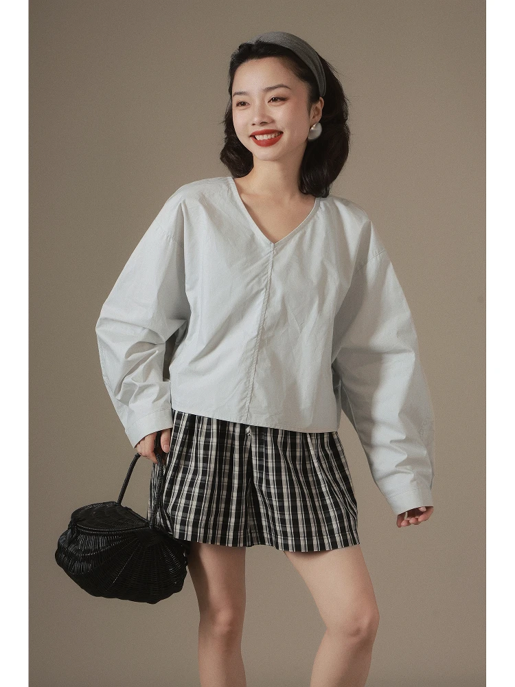 

IVY YANGV-Neck Tie Design Short Shirt Long Sleeve Loose Fit Cotton Women's Fashion Top Breathable Comfortable Summer Outfit