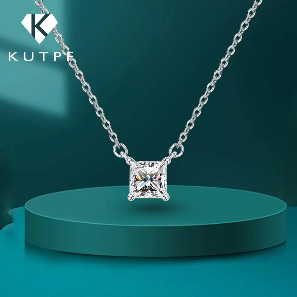 1CT Princess Cut Solitaire Square Moissanite Diamond Pendant Necklace 18k Gold Plated 925 Sterling Silver Sparkling Jewelry Gift