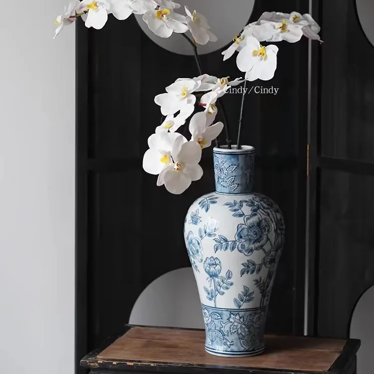 PYH New Chinese Oriental Paris Chinese Blue and White Porcelain Holly Ceramic Vase Flower Ornament Wholesale