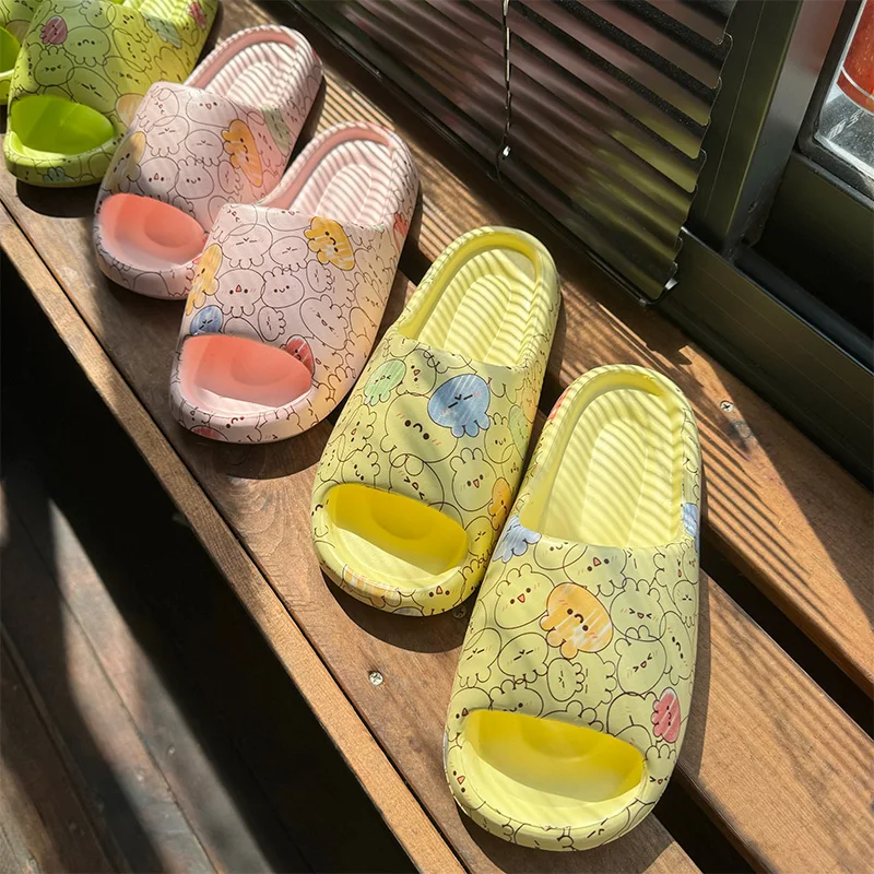 Zapatos de Casa de dibujos animados para hombre y mujer, chanclas suaves antideslizantes para interiores, Sandalias cómodas, chanclas de pareja, moda de verano