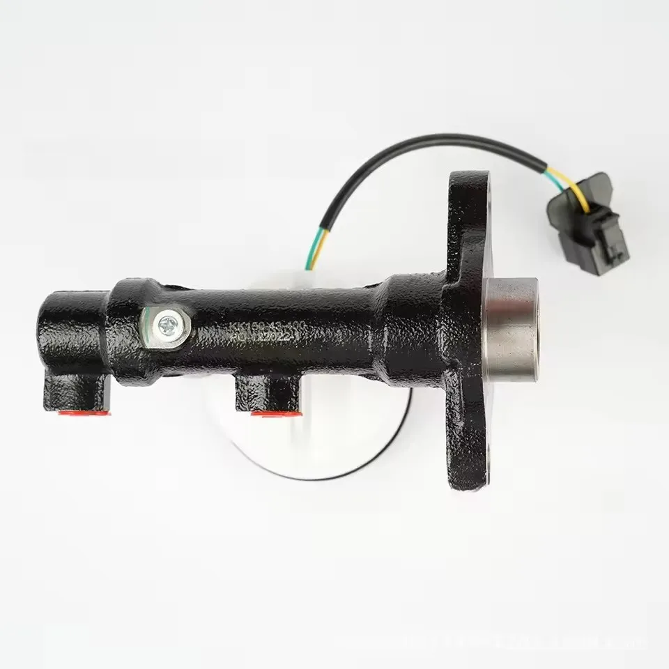 

Automotive Applicable Spare Parts Stop Master Cylinder KK150-43-400 KK150-43-400D KK12P43400
