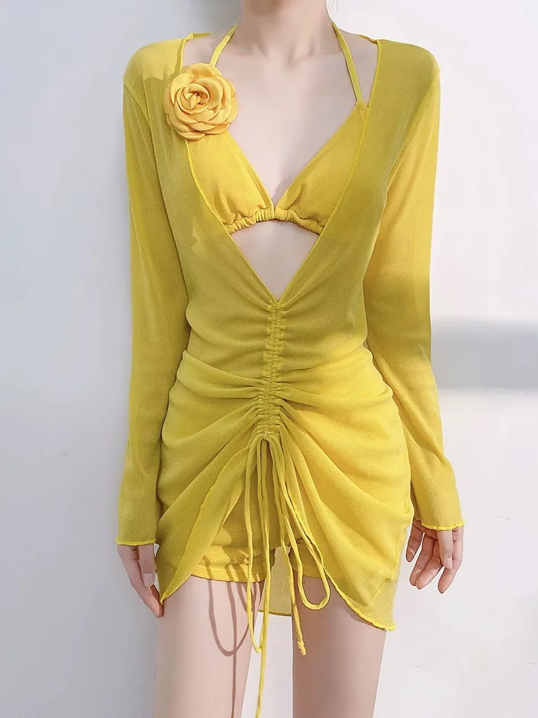 

2026 New Women's Clothing Floral Bikini Set Bold Print 3-Point Tie-Front Solid Color SwimsuitCover Up Hot Spring Saida De Praia