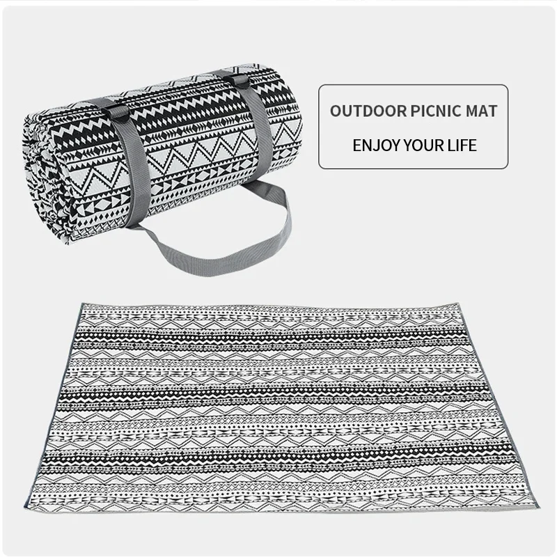 

Outdoor Moisture-proof Picnic Mat Jacquard Waterproof Cotton Grass Mat Portable Baby Crawling Floor Mat Beach Blanket Towel