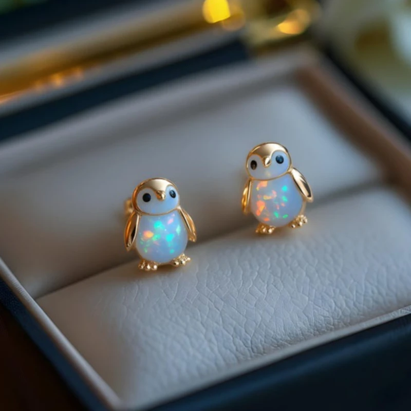 1pair Cute Penguin Stud Earrings Exquisite Animal Jewelry Accessories Suitable for Casual Wear Daily Accessories Birthday Gift