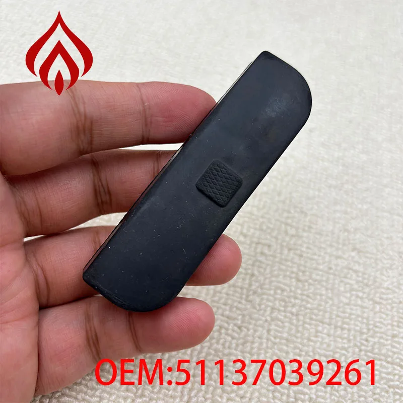 51137039261 Car Tailgate Switch Rubber Button Replacement case for BWN Mini R56 R50 R57 R58 R59