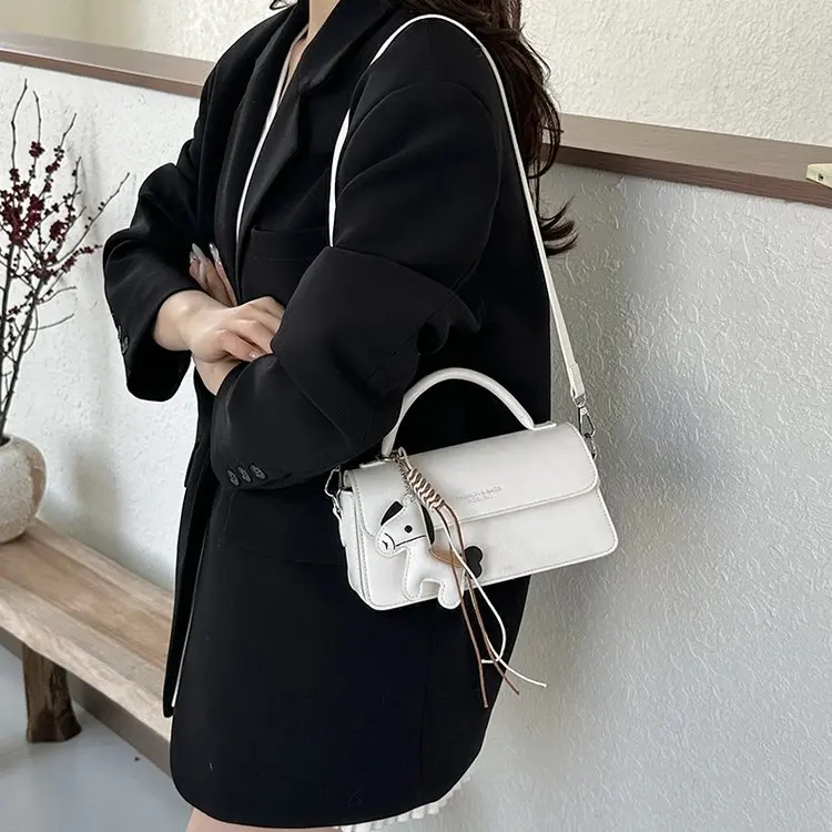 

Vintage Chic Diaper Bags: Women's Famous Designer Leather Shoulder Bag, Elegant Simple Fashionable Large Capacity Tote Bag
