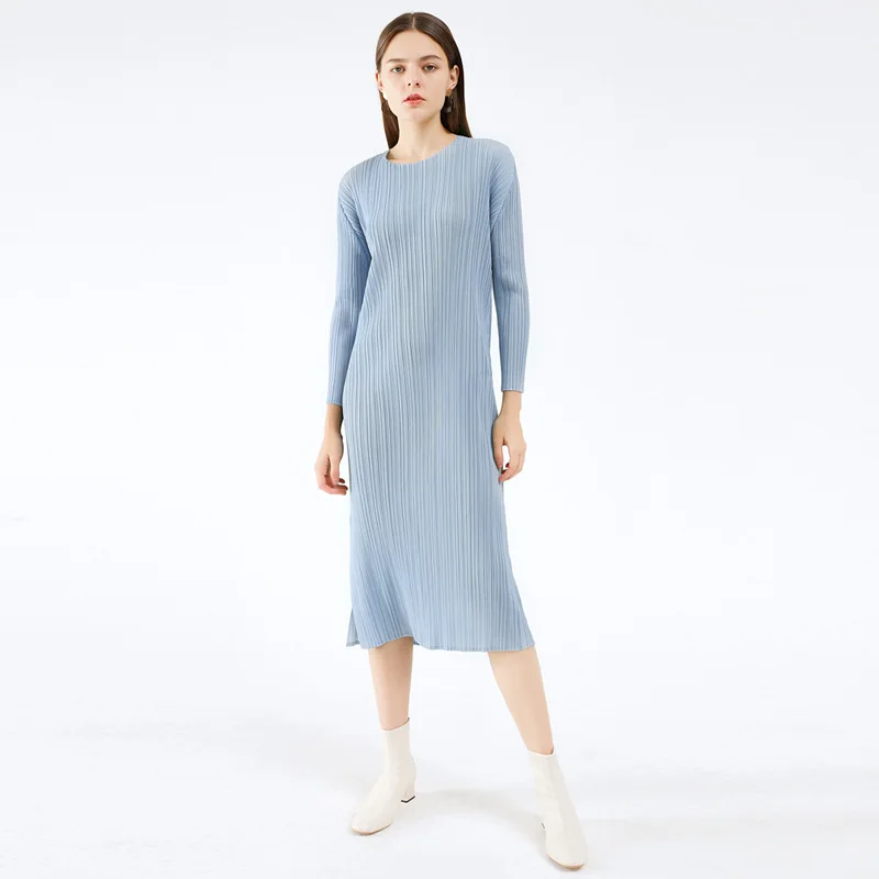 

MIYAKE Style Classic spring and autumn long sleeved solid color dress with a minimalist slim fit and a split bottom design[5373]