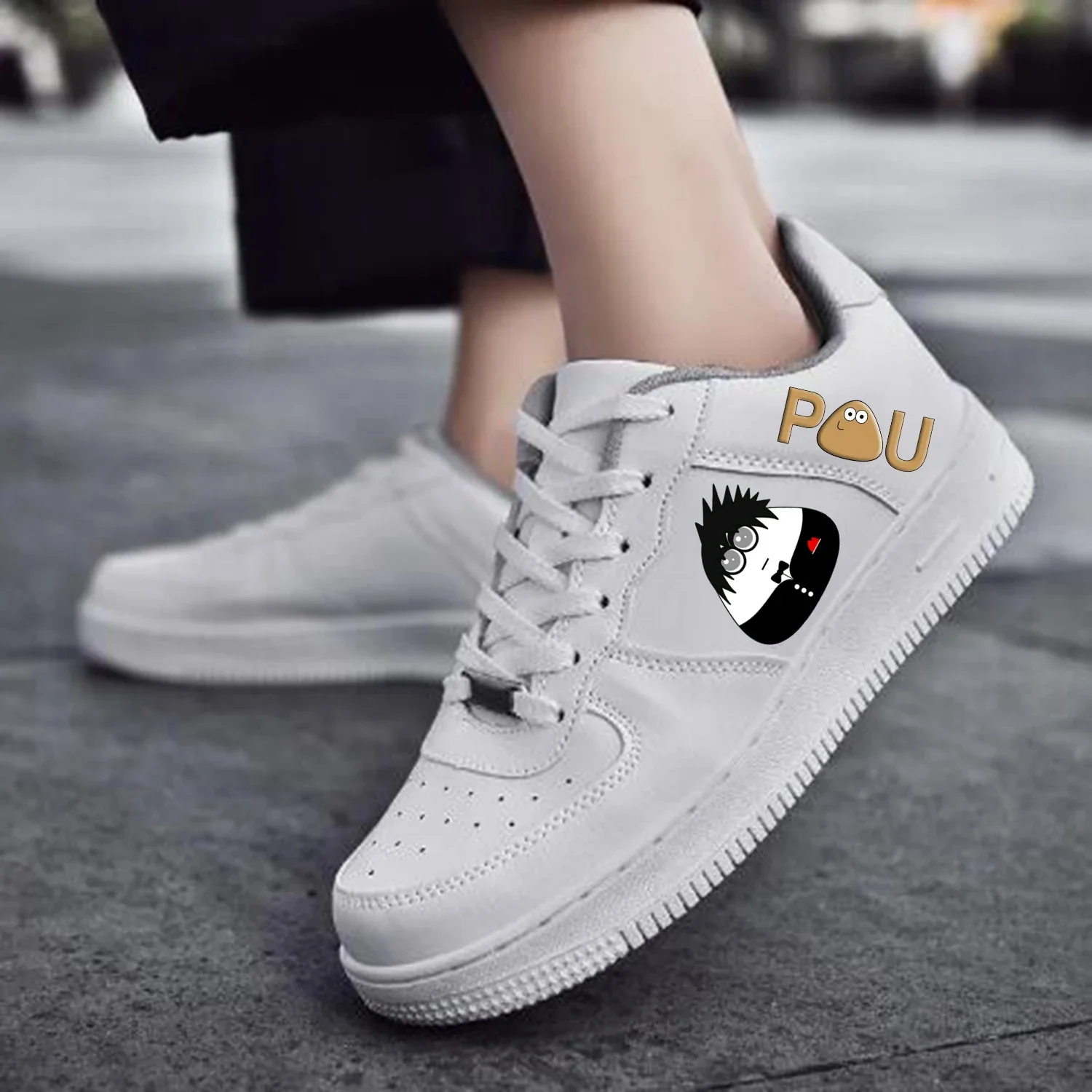 Hete Cartoon Animatie Pou Af Basketbalspel Heren Dames Tiener Sport Run Flats Dwingen Sneakers Kant Mesh Aangepaste Schoenen