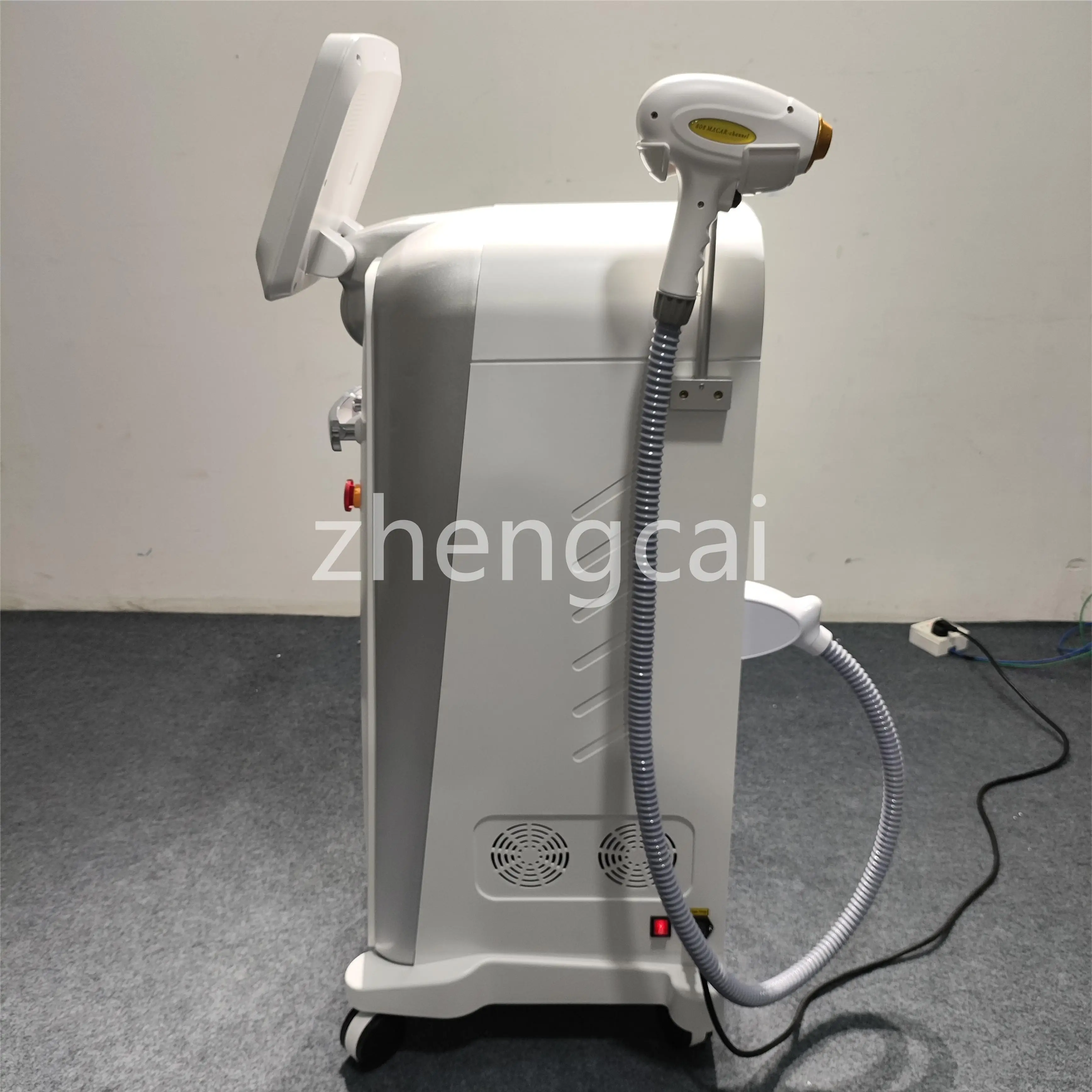 Freezing Point 808nm Fast Hair Removal and Skin Rejuvenation Whitening Brighten Skin Colour 20 Millions Shots for Salon Spa