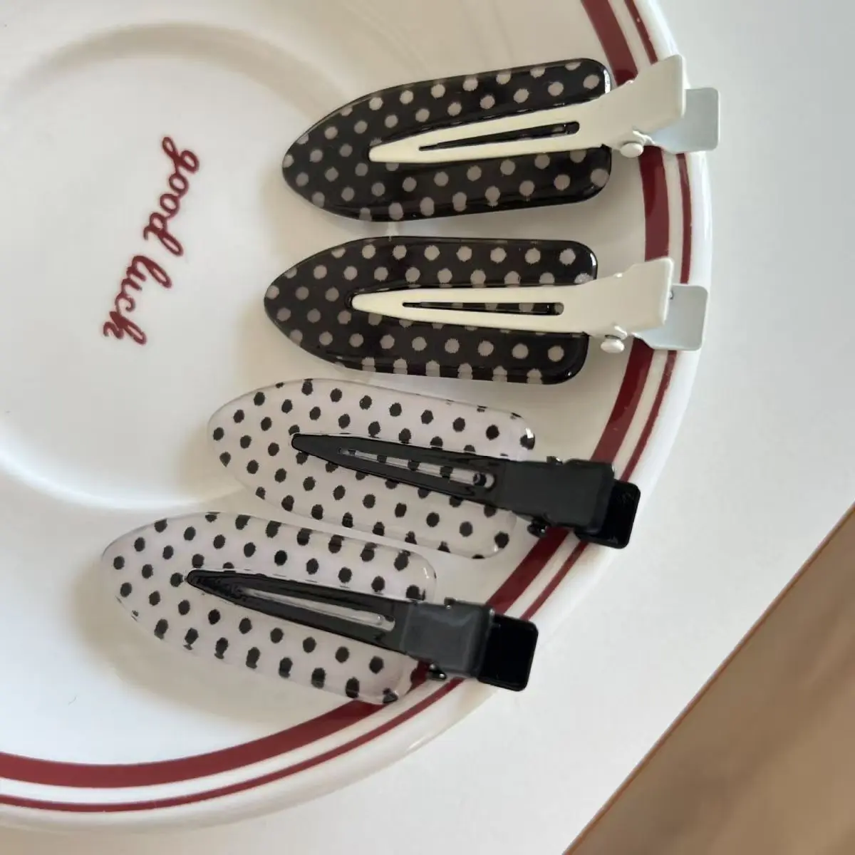Black White Polka Dot Acrylic Hair Clips Minimalist Secure Hold Suitable for Daily Wear Party Outfits Hairpin Accessories