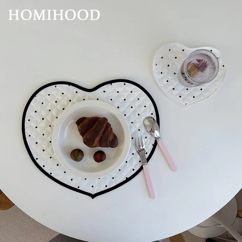 Любящая сердце в форме сердца, салфетка в горошек, разные цвета, дизайн края, кухонный настольный коврик, романтический ужин, еда, фон, ткань