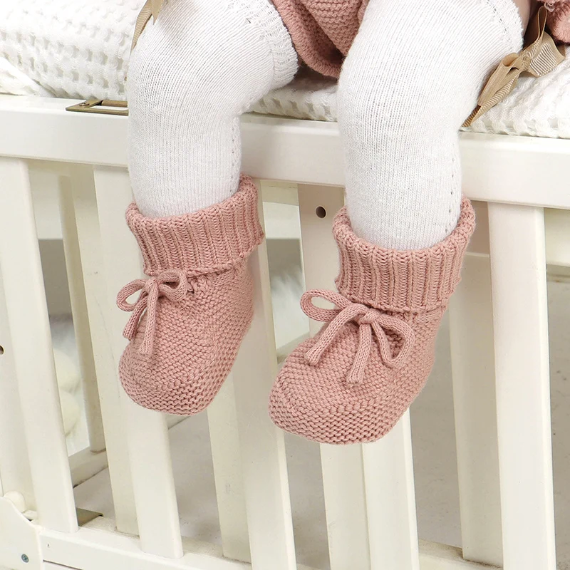 Chaussures de premiers marcheurs pour bébés filles et garçons de 0 à 18 mois, chaussons astronomiques doux, chaussettes de sol bettalk L CPull, tricotées à la main, document pur, mode nouveau-né