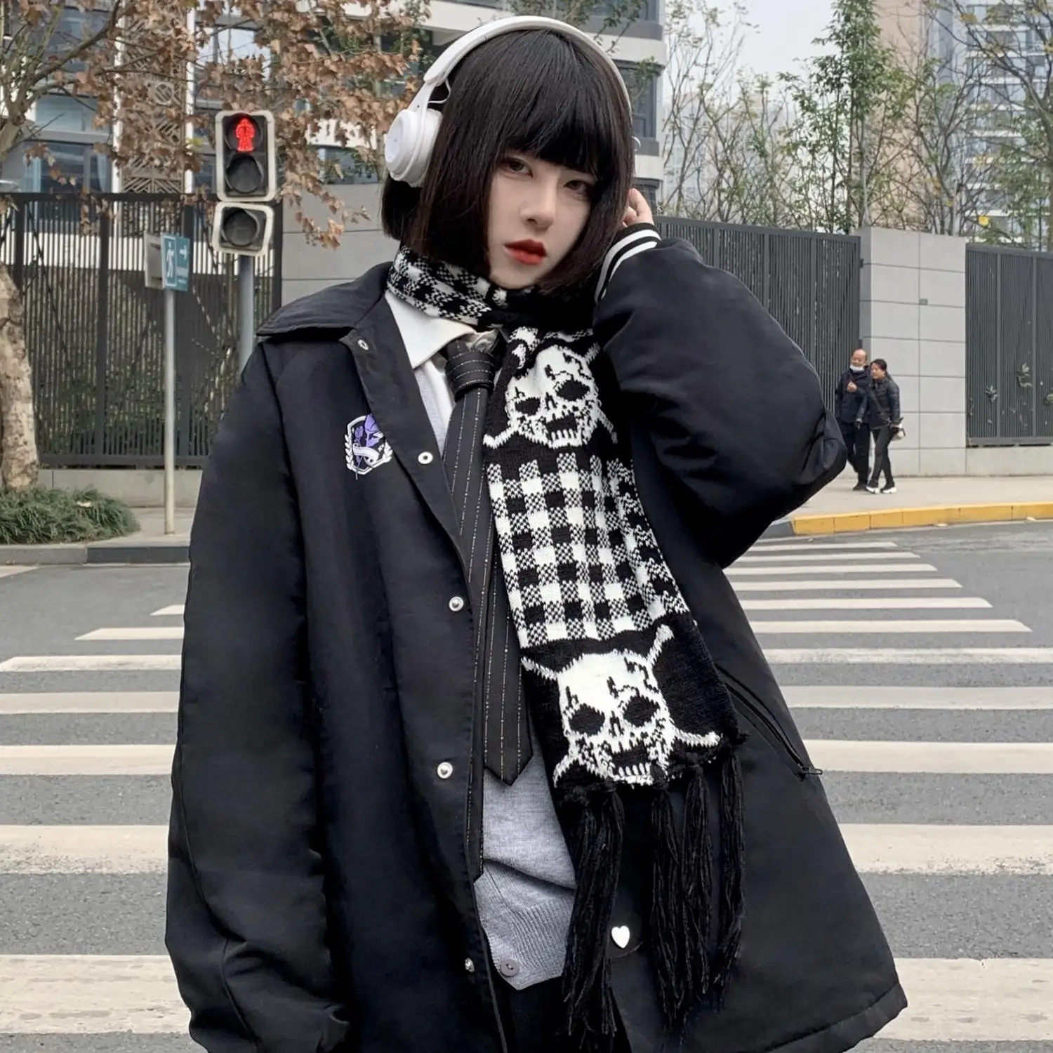 Scarf subculture tassel skull pattern punk dark y2k spicy girl cute niche Korean warm scarf