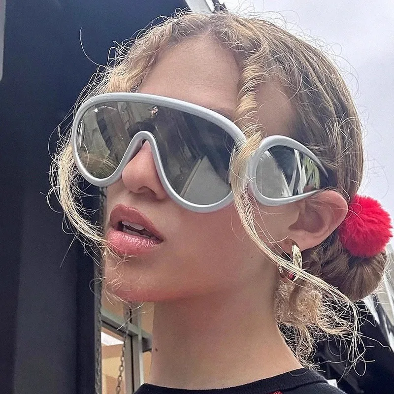 Y2K Sport Punk Sonnenbrille Frauen Männer Einteilige Sonnenbrille für Damen Luxus Marke Übergroßen Steampunk Brillen Goggle UV400