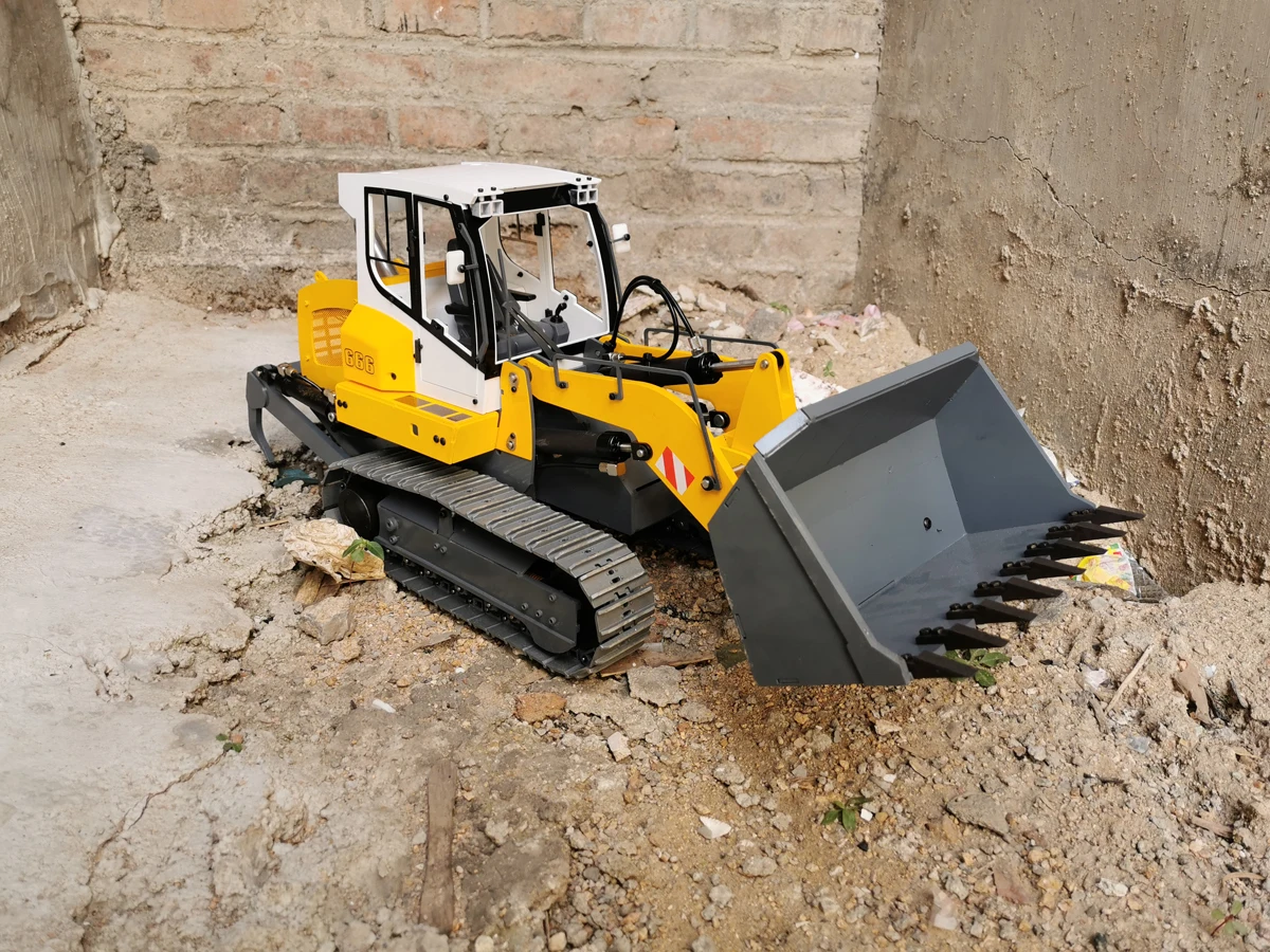 1/14 RC Hydraulic Loader Dozer, Bulldozer Yellow Empty Version without hydraulic system