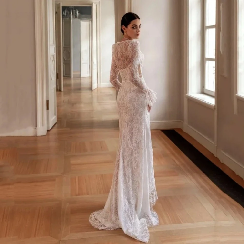 Customized Gorgeous Hollow Out V-shaped Decal Mermaid Wedding Dreses White Tight Fitting Long Sleeved Lace Sexy Wedding Dress