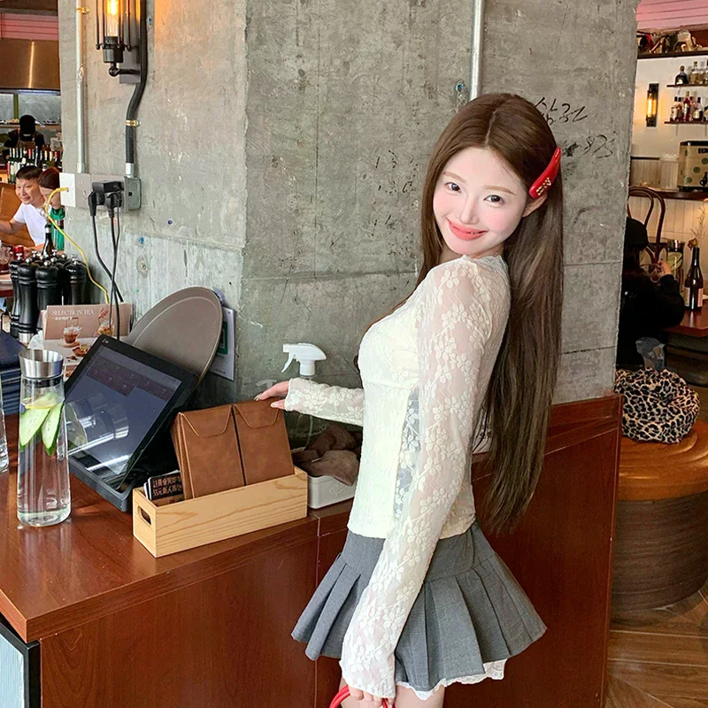 New Autumn Pure Desire Style V-neck Long-sleeved Lace Shirt For Women, Slim And Short Inner Top