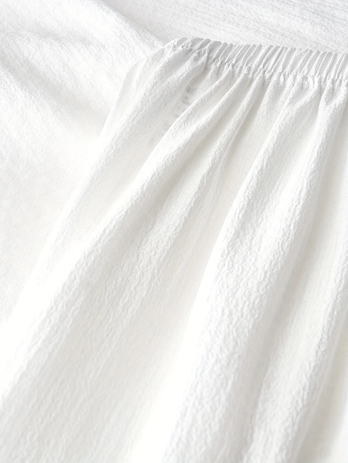Damen-Pyjama-Set mit langen Ärmeln – lässiges, einfarbiges Oberteil mit geknöpfter Tasche und langer Hose, gewebter Polyester-Pyjama für Erwachsene für den Herbst/ – Detail 10