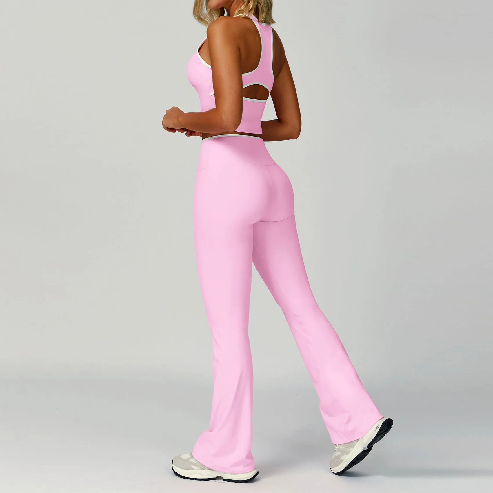 

Женские спортивные комплекты: топ и расклешенные леггинсы для фитнеса, повседневных тренировок, йоги, спортивные штаны, тренировочные тайтсы WhiteLine Sportswear