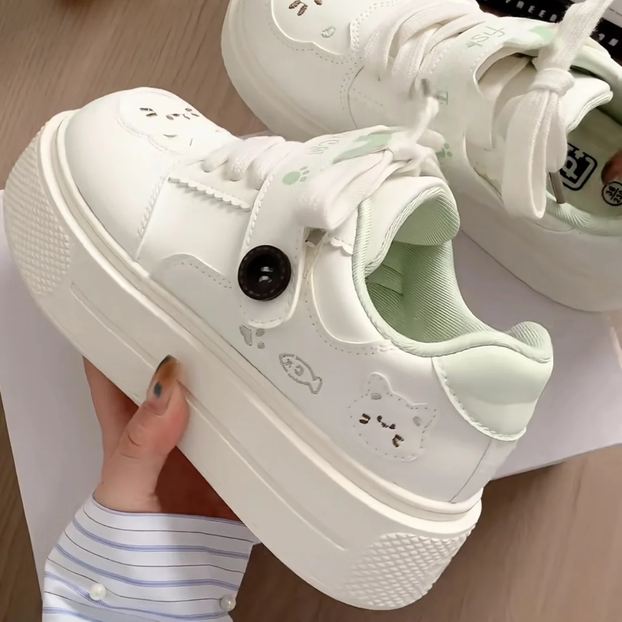 Elevated Cute  Bread Shoe Women's 2026 New Spring Flat Shoes Student Casual Shoes Increased Mesh Inner Closure Magic Tape