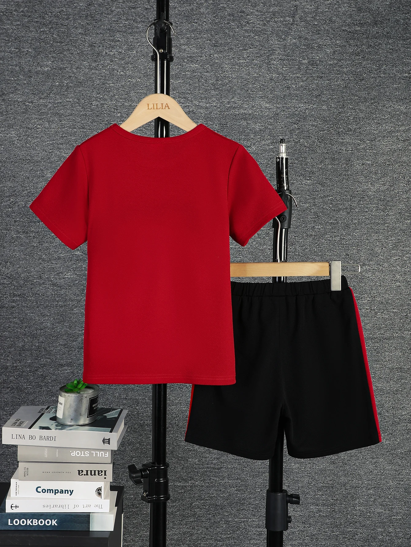 2pcs Casual Color block Short Sleeve T-shirt & Shorts Set 2