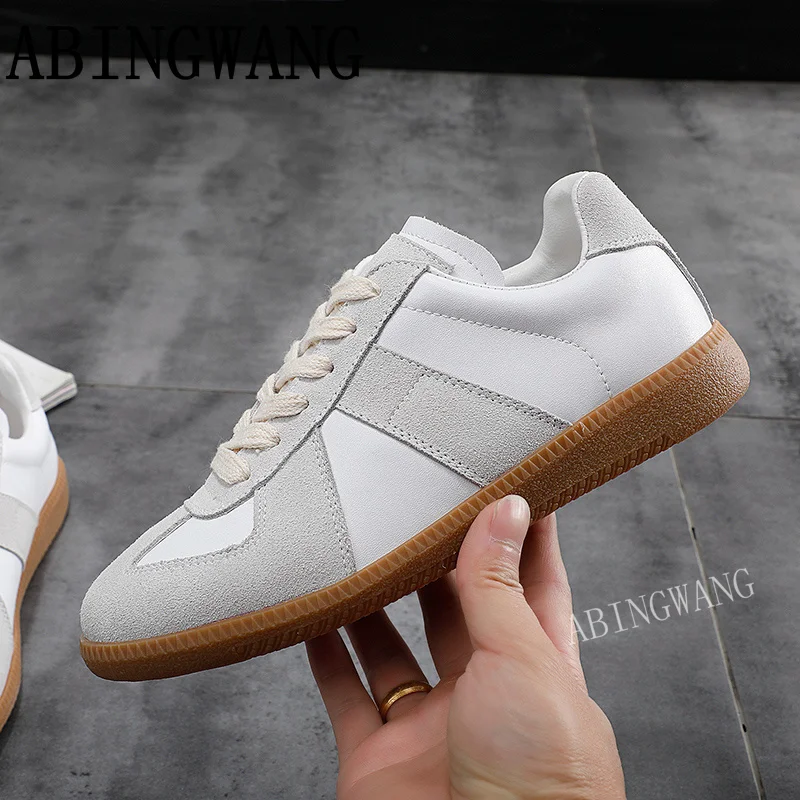 

Fashion Classics Suede Leather Patchwork Flat Women Shoes Round Toe Lace Up Casual Shoes Runway Flat Causal Couple Shoes