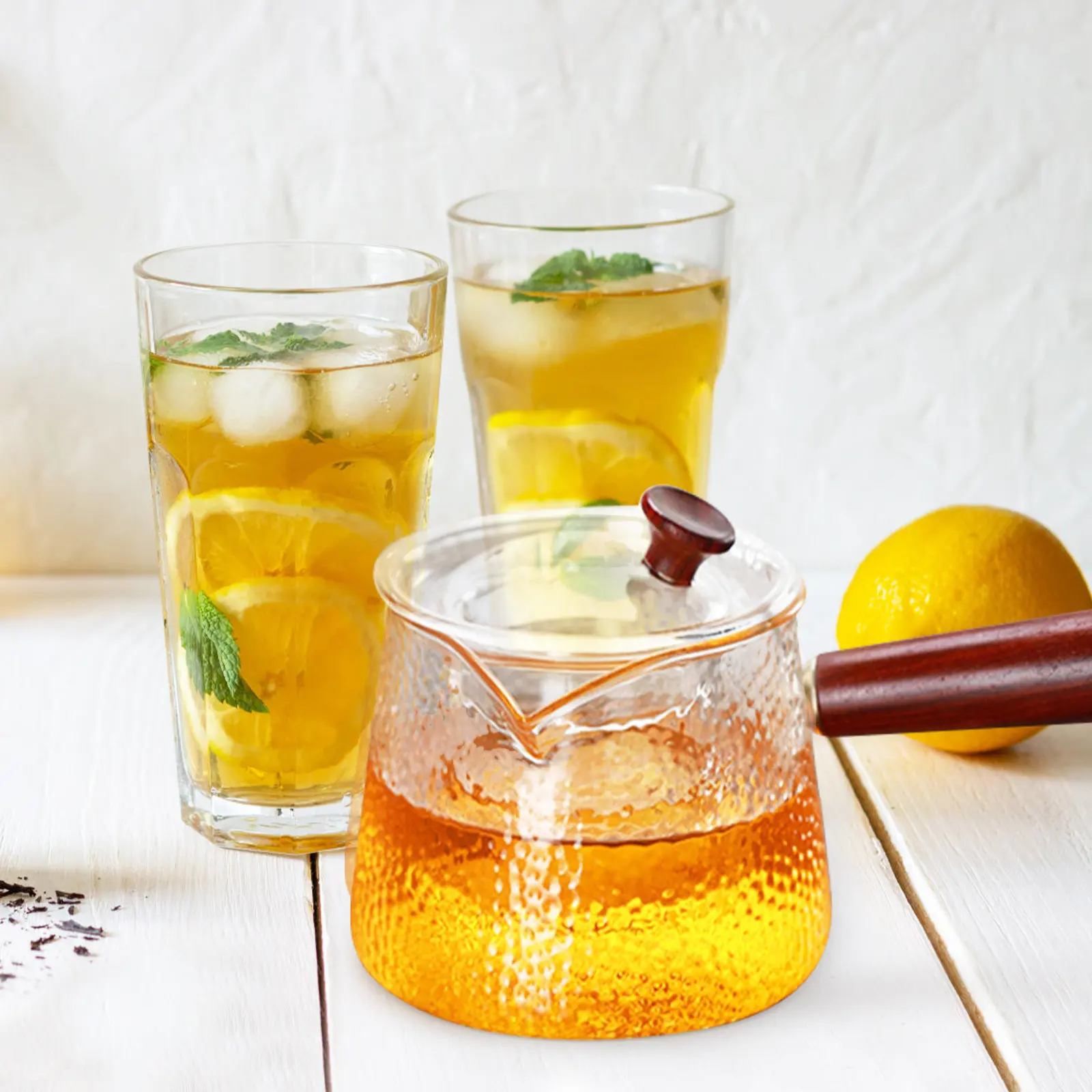 

Borosilicate Glass Tea Pot Clear Heatproof Transparent Teakettle with Solid Wood Handle Ideal for Loose Leaf Tea Brewing and