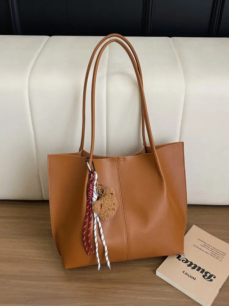 

Fashionable Leather Shopper Purse With Vintage Flair And Large Capacity Perfect For Commuter And Leisure