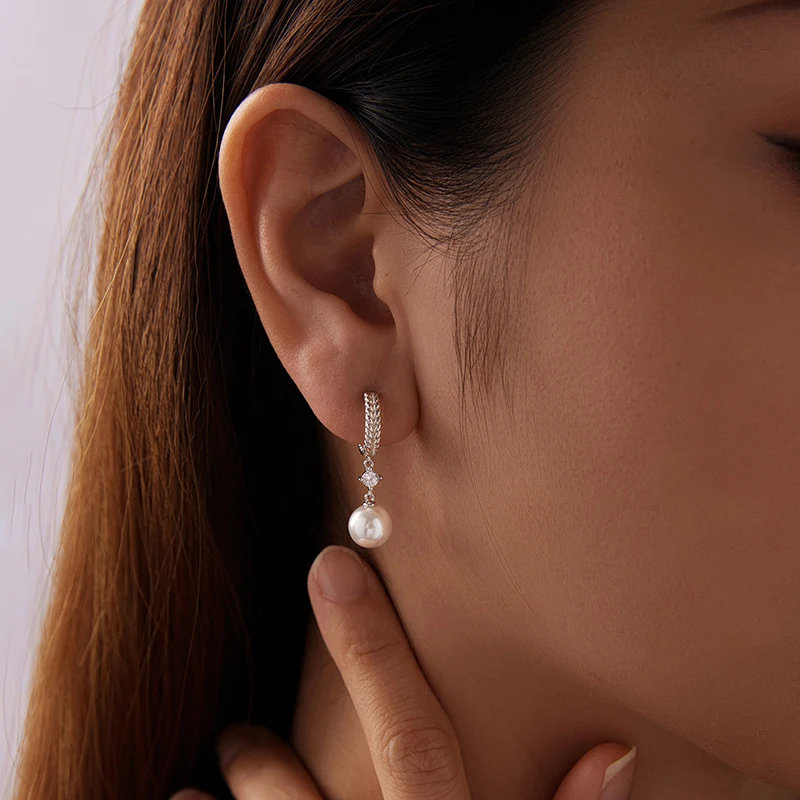 

Bamoer U Moissanite Pearl Drop Earrings 925 Sterling Silver Twisted Hook Stud Earrings for Women Elegant Xmas Jewelry Gift