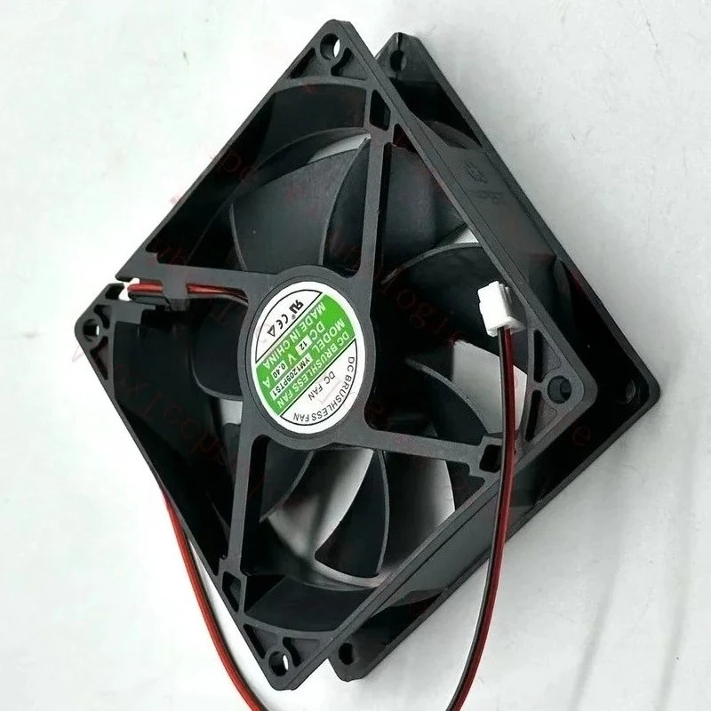 YM1209PTS1 12V 0.40A 90x90x25mm 2-Wire Server Cooling Fan