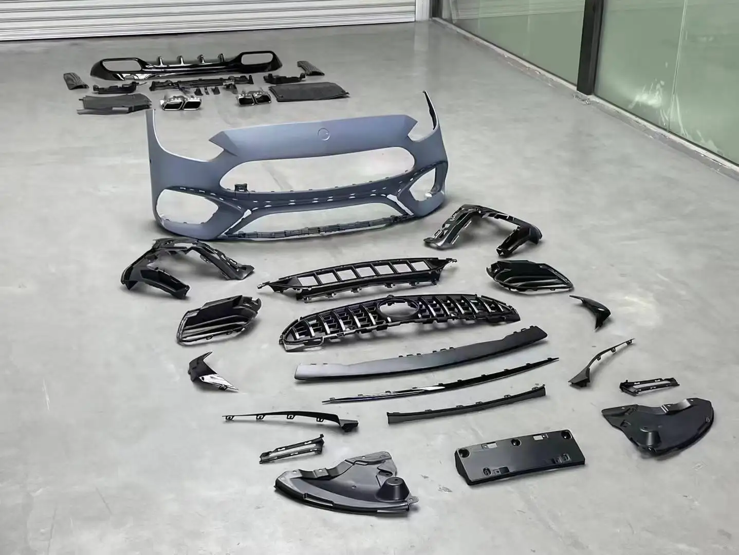 مجموعة ترقية المصد الخلفي للشفة الأمامية الجديدة للحلق الخلفي للفئة C A-MG 206 C63 طقم الجسم الرياضي مع ضمان لمدة 12 شهرًا #5