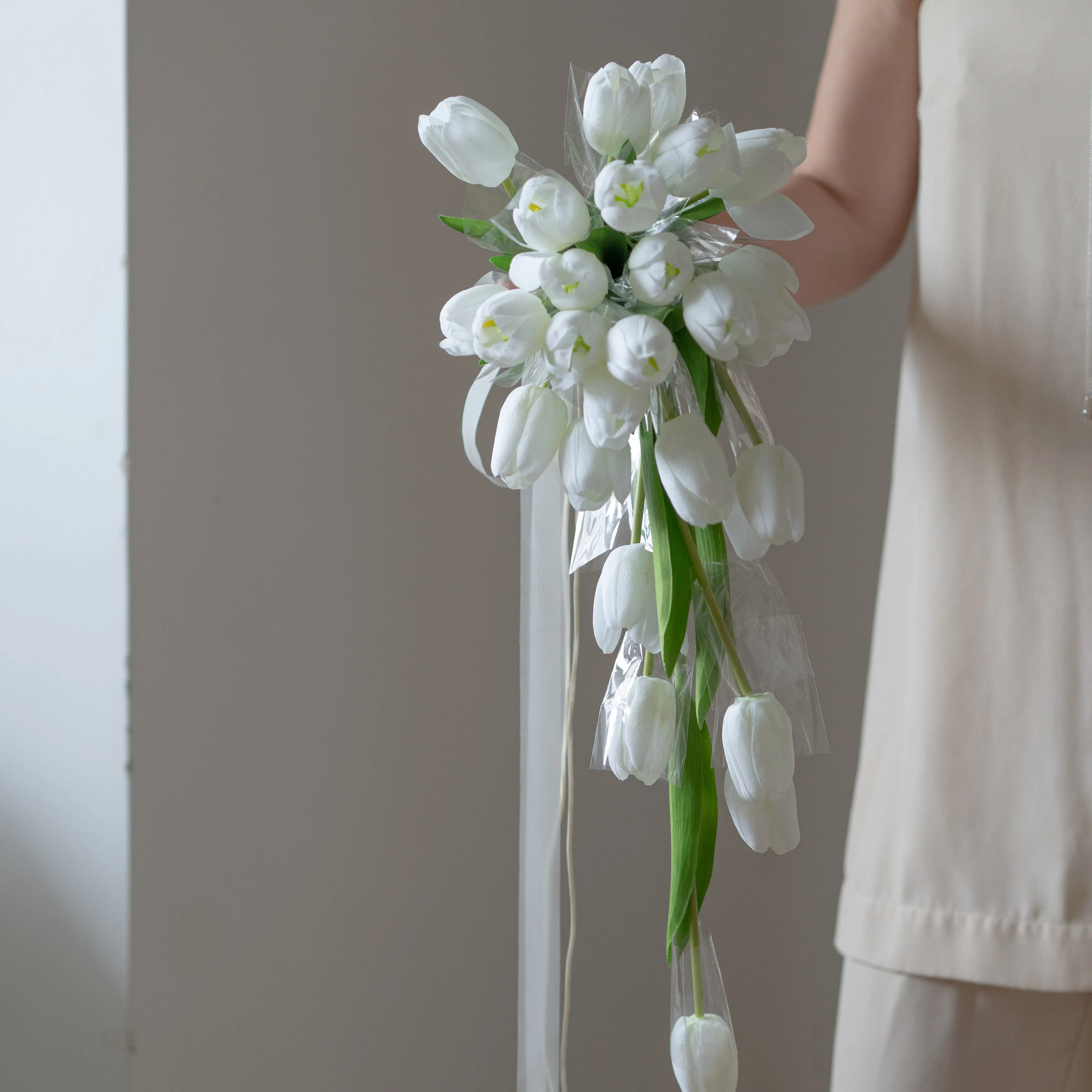 Bouquet photography props marriage certificate engagement shooting secret time