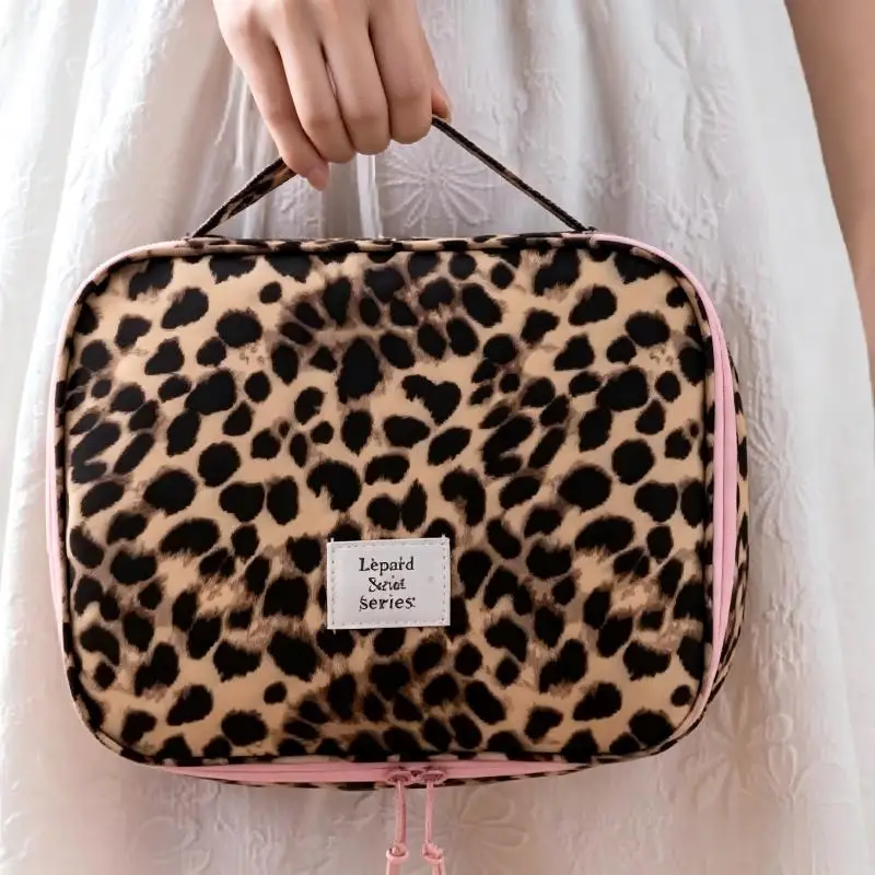 Leopard Print Quilted Cosmetic Bag Large Capacity Zipper Handheld Travel Toiletry Bag Portable Skincare Toiletries Storage Pouch